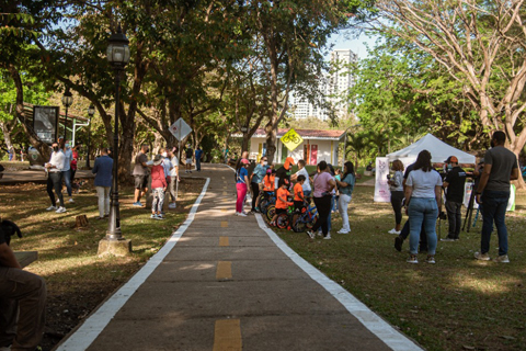 Inauguración Ciclo Vía Infantil en el Parque Omar